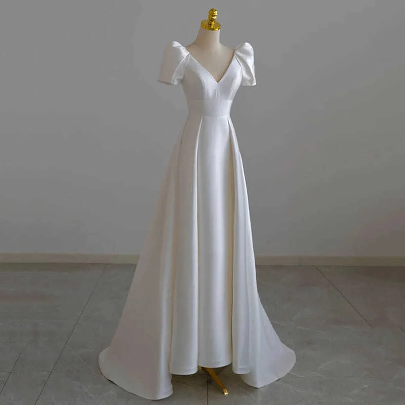 

Satin light wedding dress bride's marriage simple atmosphere French Hepburn light gauze out gauze woman