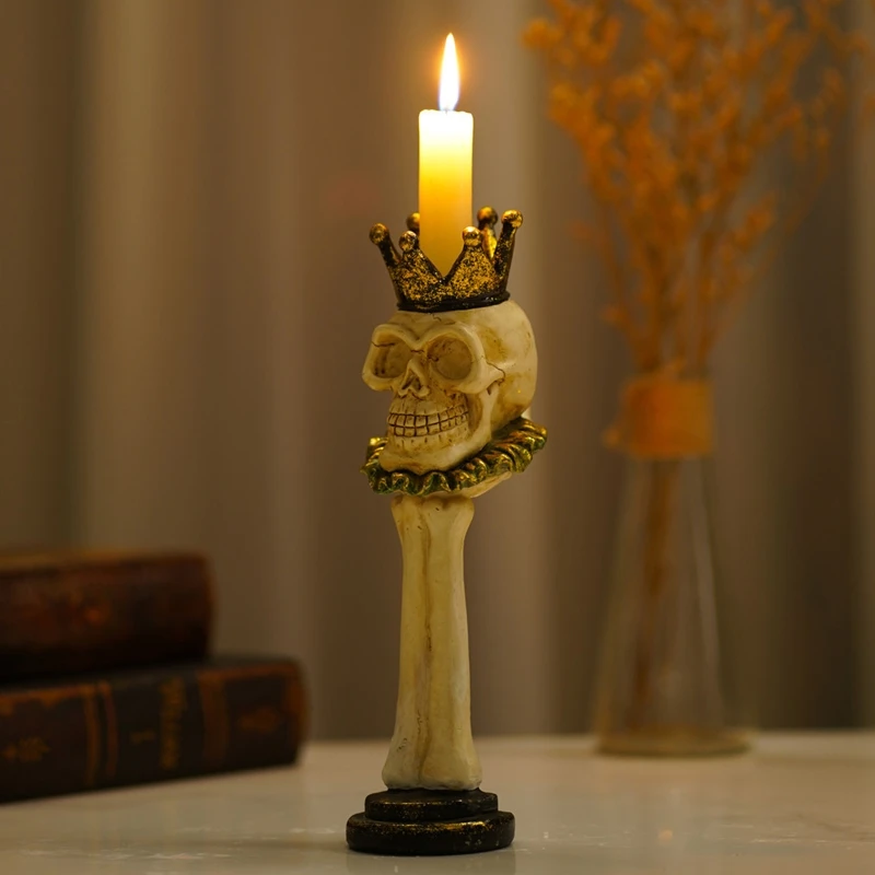 Pillar Crown Skull Candle Holder Resin Ghost Head Candlestick Ornament for Home Party Bar Decoration Skeleton Art Sculpture