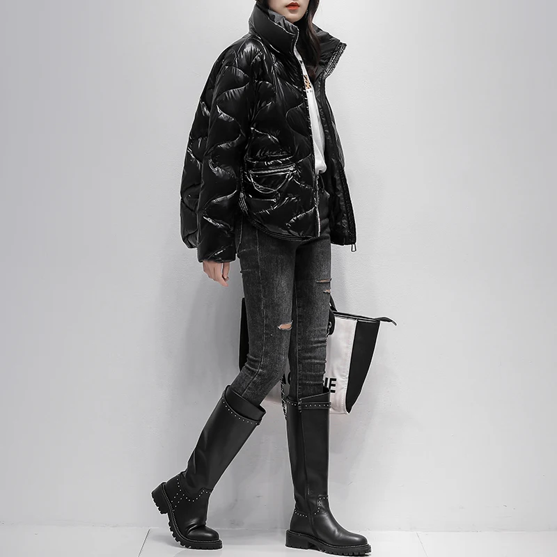 

Женский короткий пуховик на белом утином пуху, блестящий теплый пуховик свободного покроя с воротником-стойкой, E30, зима 2022