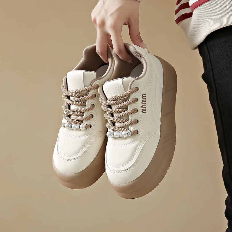 Летняя обувь женские мокасины на танкетке 2024 сабо платформе осенние