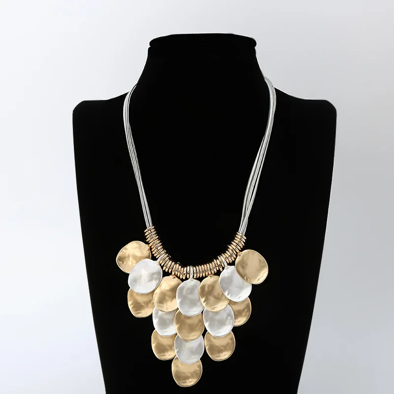 Массивное металлическое большое круглое ожерелье с подвеской для женщин 2023