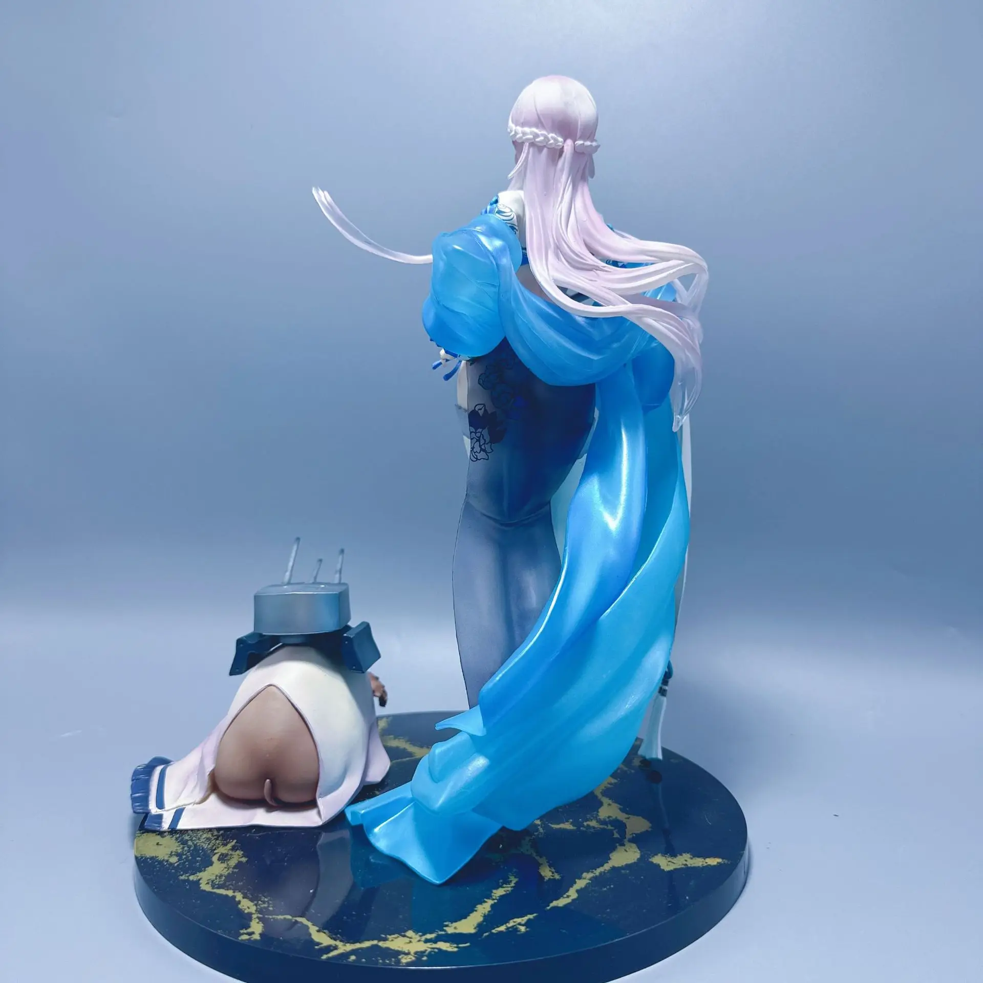 Фигурка-Статуэтка для мальчиков и девочек 26 см