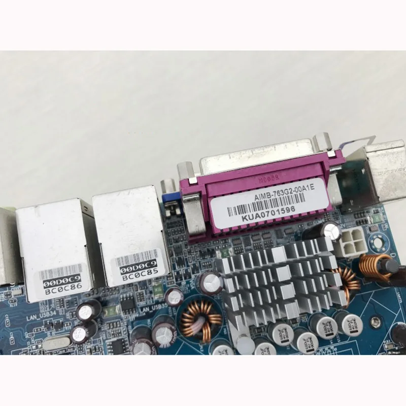 Промышленная материнская плата поддерживает двойную сетевую карту DDR2 775