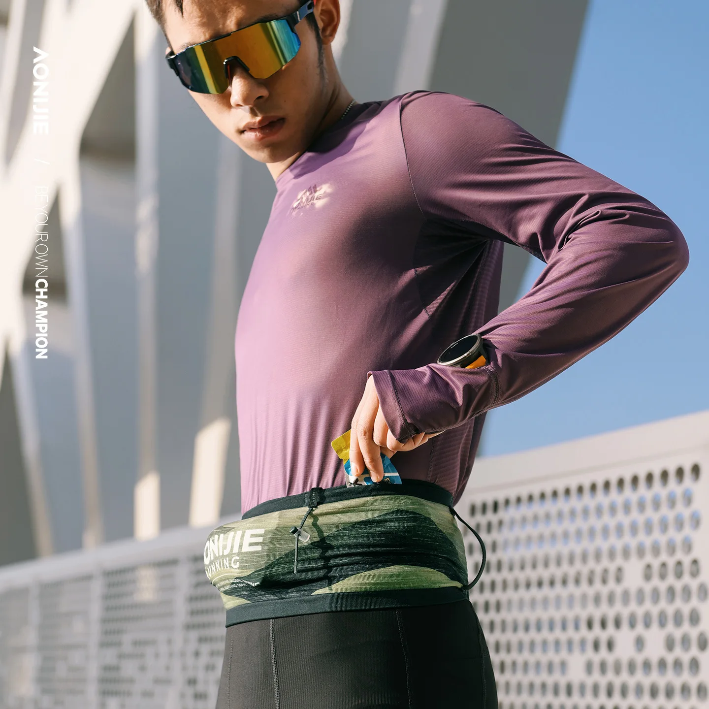 Фото Спортивная эластичная поясная сумка AONIJIE Spring W8145 из супервязаного материала, пояс для номера на гонках по бегу, для триатлона, марафона, велоспорта №5