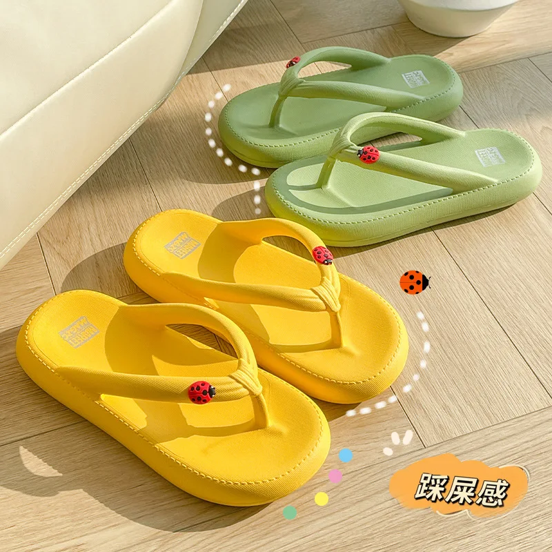 2022 New Herringbone Flip Flops Women's Summer Outdoor Street Beach Excrement Feeling Cool Fashion And Leisure