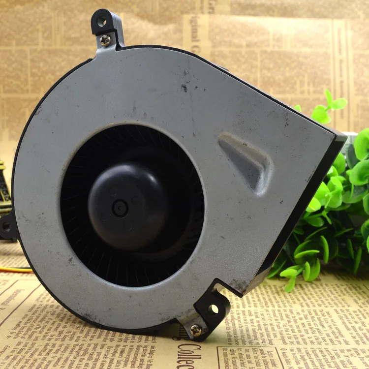 

BLOWER THREE WIRE 12CM 12032 FAN SCBD24H7P-050 24V 10W