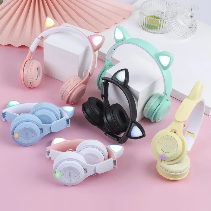 New Fashionable And Cute Style Y08M Cartoon Cat Shape Design Clear Sound Quality Luminous Head-mounted Wireless Headphones