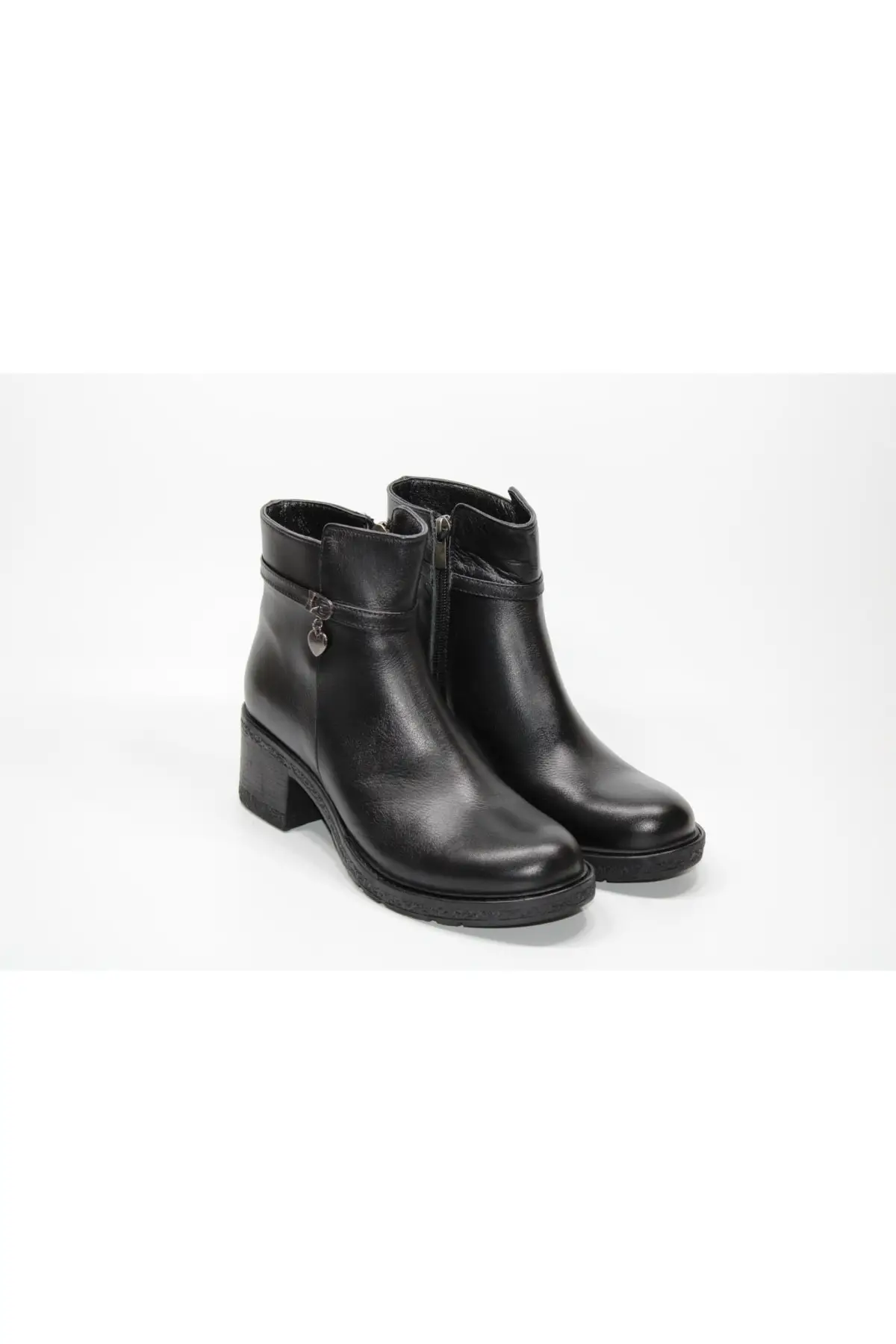 

Women Hakikideri Orthopedic Thick Heels Hand Heart Boots Black