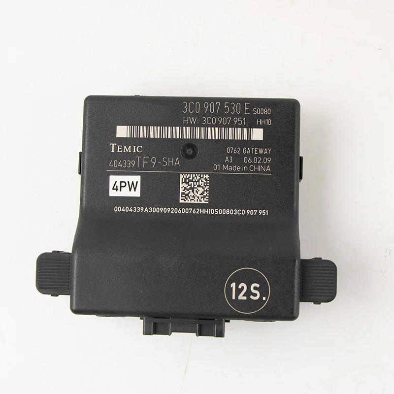 Фото Блок управления CanBus Gateway 3C0 907 530 E для контроллера VW PASSAT 3C0907530E №1