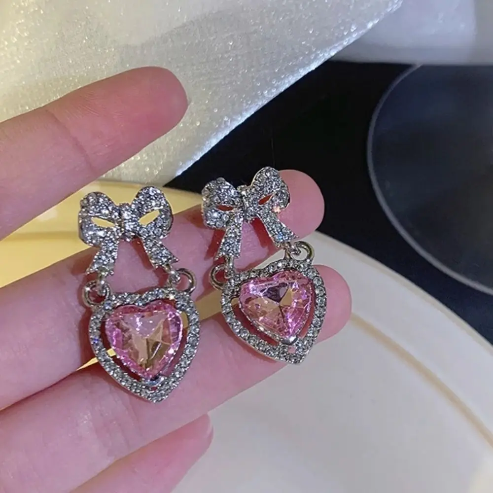

Korean Exaggerated Pink White Crystal Love Earrings for Women Fashion Bowknot Piercing Earrings Y2K Jewelry Boucle Oreille Femme