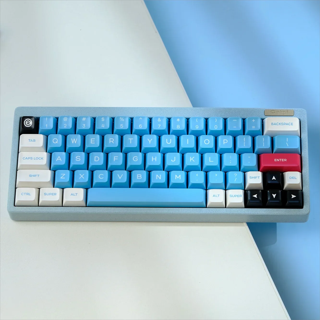 Двухцветные колпачки для клавиш из ПБТ полный набор двухцветных колпачков литья