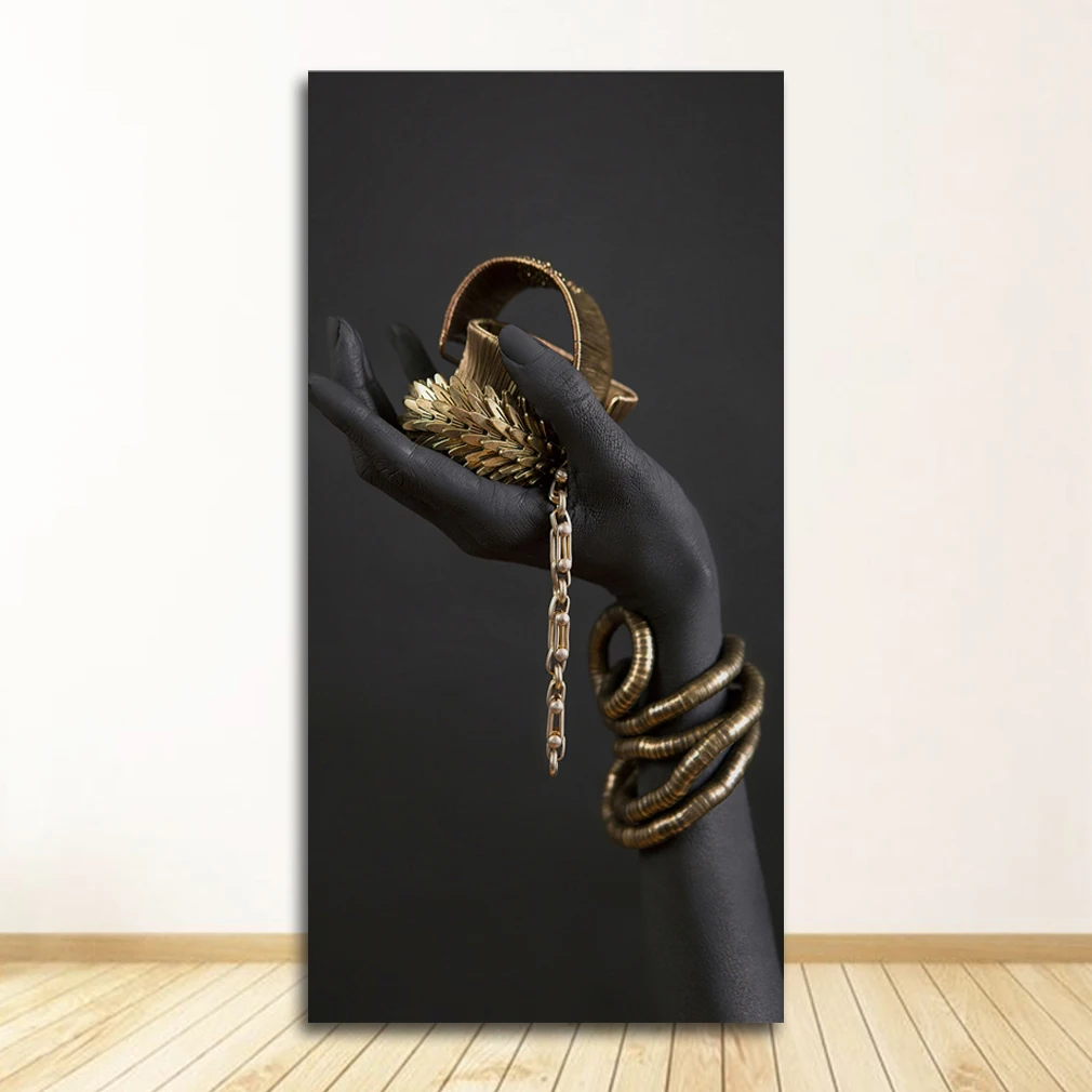 

Живопись на холсте DHRM "Черные руки с украшениями"