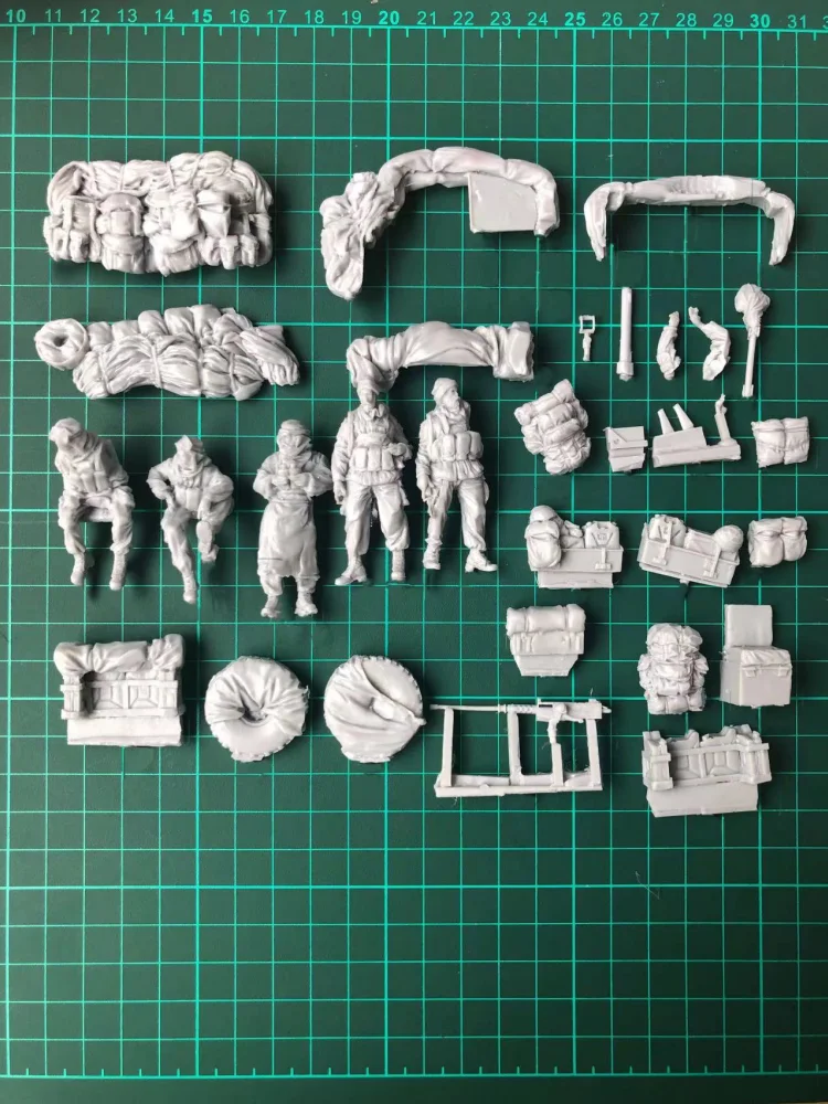 1/35 искусственная фигурка из смолы военная тема (5 человек с запахом) несобранный и