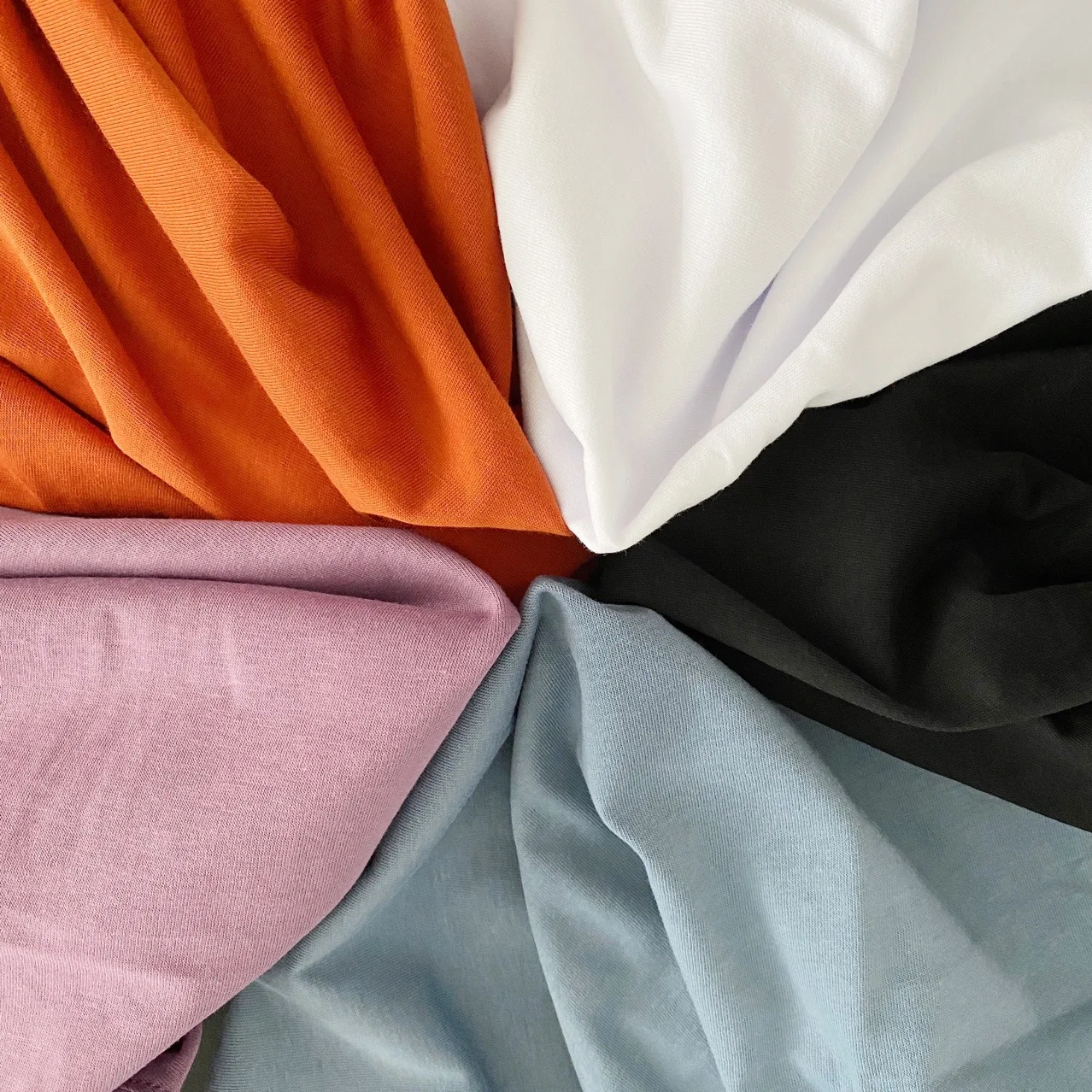 

Женская футболка с коротким рукавом и круглым вырезом, свободного покроя