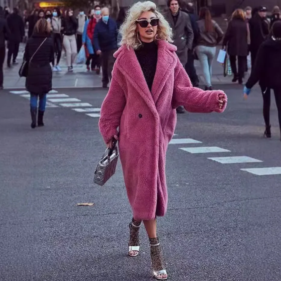 Женское зимнее свободное пальто из искусственного меха