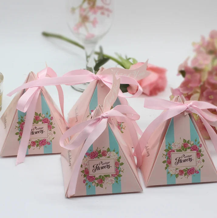 

100 шт. Новая креативная розовая треугольная пирамида конфетная коробка Свадебные сувениры вечерние принадлежности спасибо Подарочная коро...