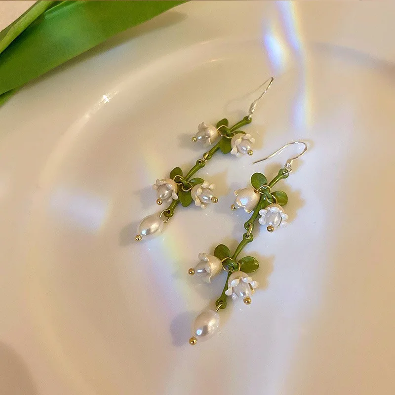 

Trendy Jewelry Fresh Flower Earrings 2022 New Trend Spring Summer Fairy Green Leaf Pearl Dangle Drop Earrings For Women Gifts