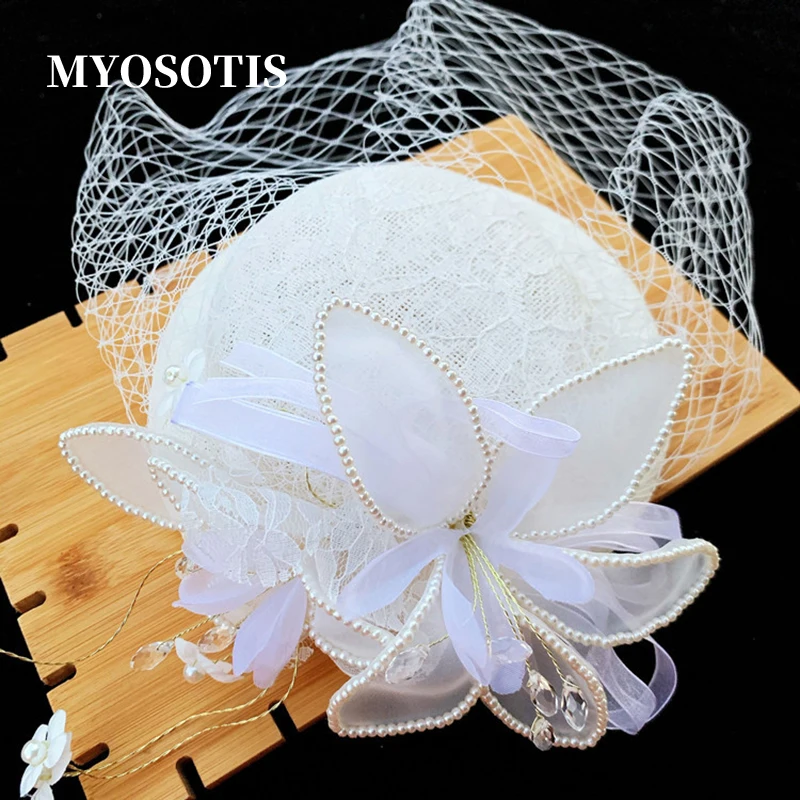 

Bride Wedding White Fedora Hat Bridal Fascinators Lady Pillbox Cap With Flower Woman Church Beret Cocktail Banquet Headpiece