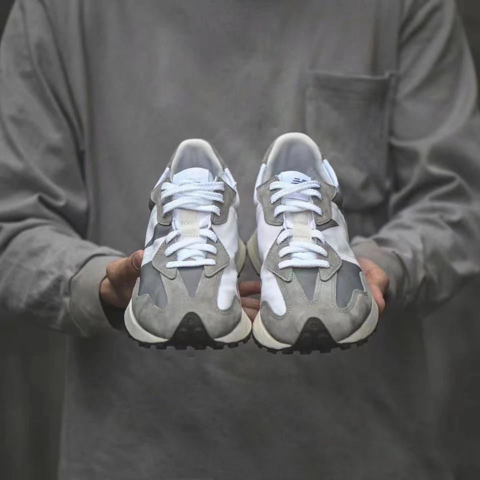 

Men's Shoes Summer New Sneakers Women's Breathable Shoes Fashion Casual Shoes Running Shoes Women's Mesh mens tennis Sneakers