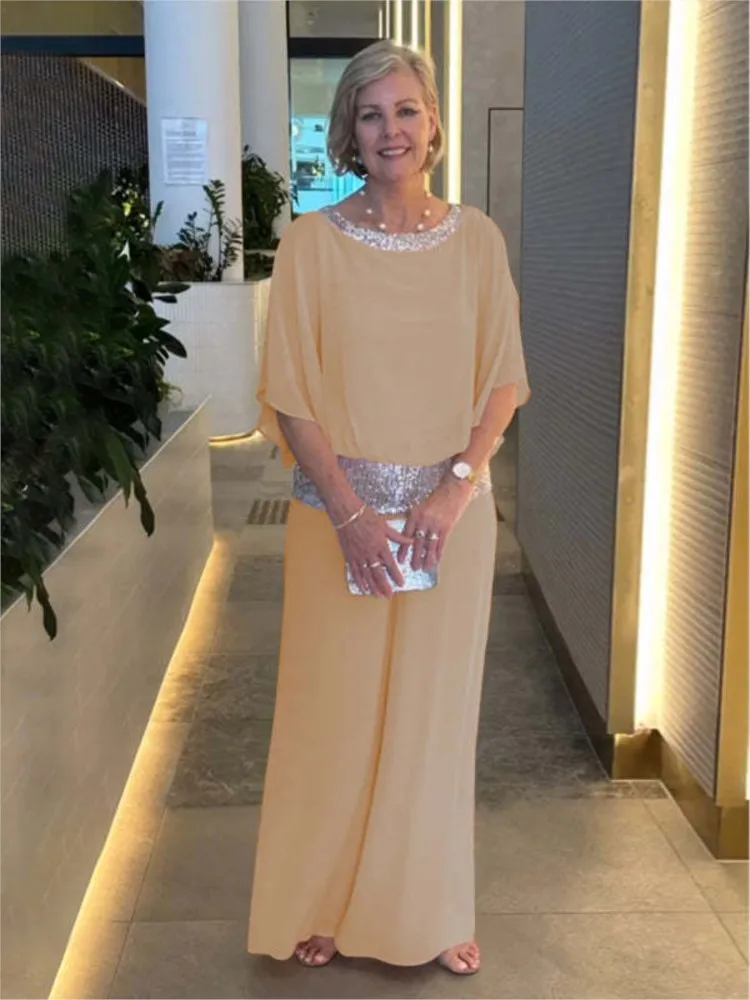 Женский офисный костюм с блестками элегантный розовый круглым вырезом летний