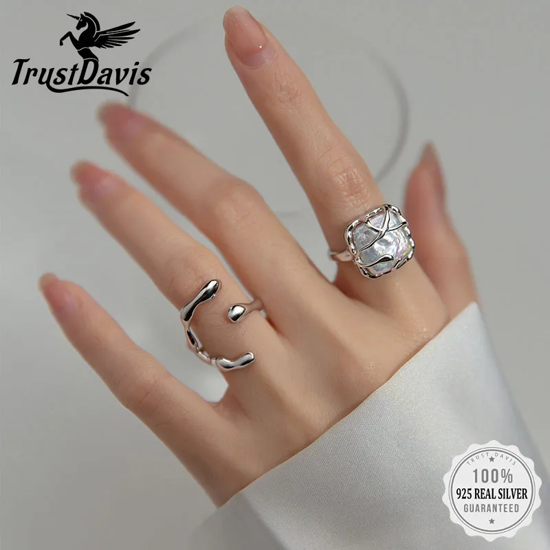 

Женское кольцо из серебра 925 пробы с жемчугом