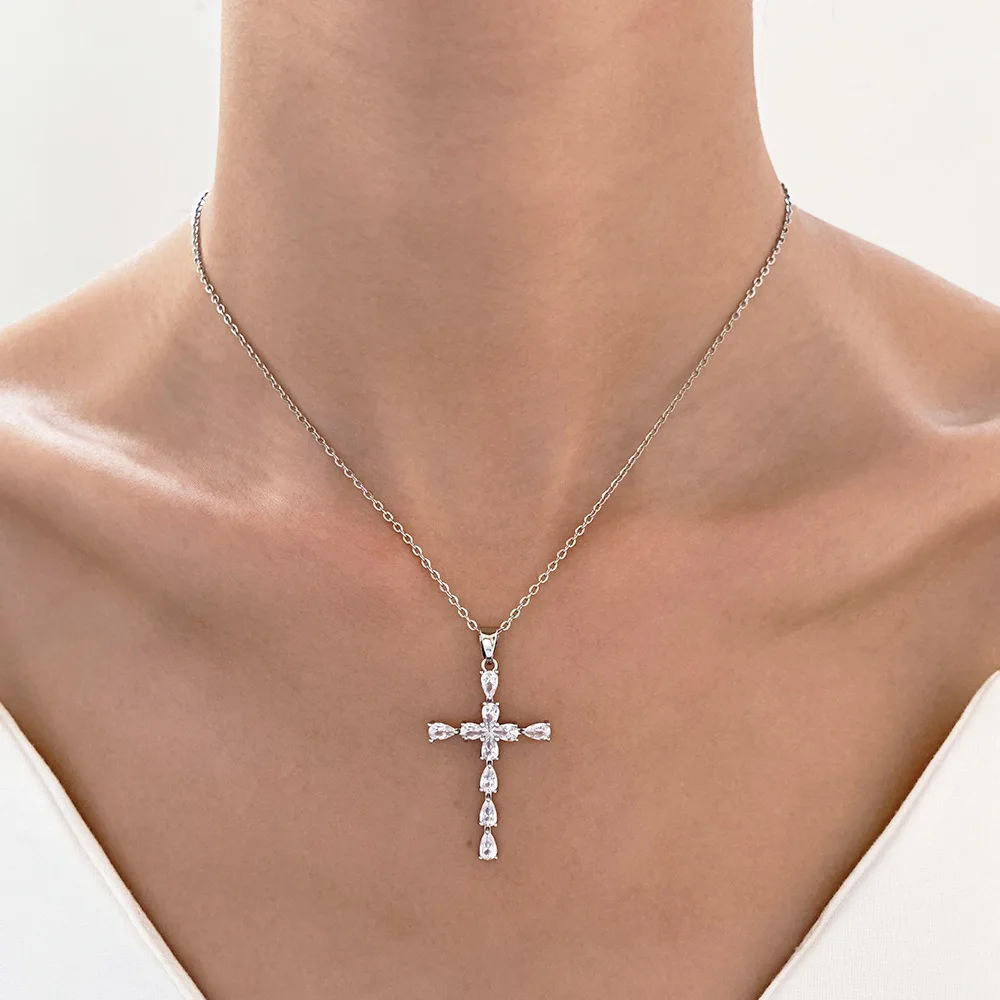 

Europe And America Ins Simple Cross Pendant Necklace Female Cross-border Hot Selling Inset Zircon Water Drop Clavicle Chain