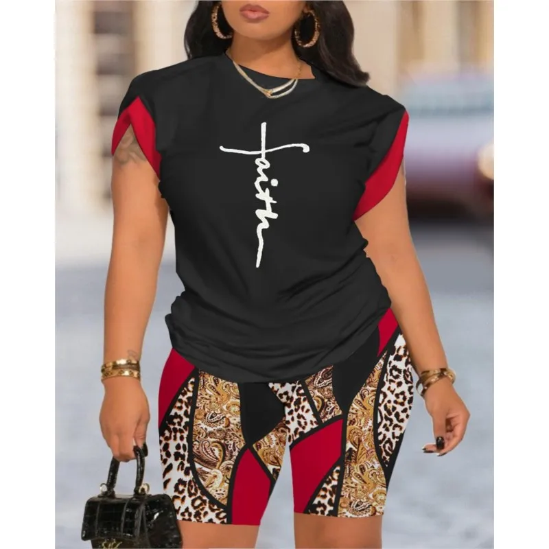 Лето 2024 женские комплекты из двух предметов с принтом модный топ круглым вырезом