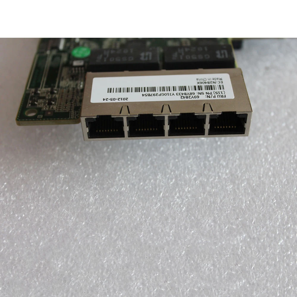 Четырехпортовый контроллер iSCSI для IBM DS3500 1 ГБ 68Y8433 69Y2842