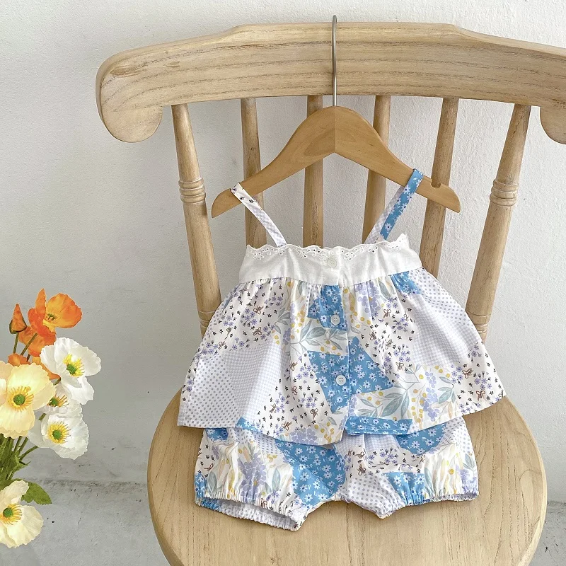 

Комплект из двух предметов для новорожденных девочек 0-3 лет, топ без рукавов на бретелях с цветами + шорты, штаны, летний костюм