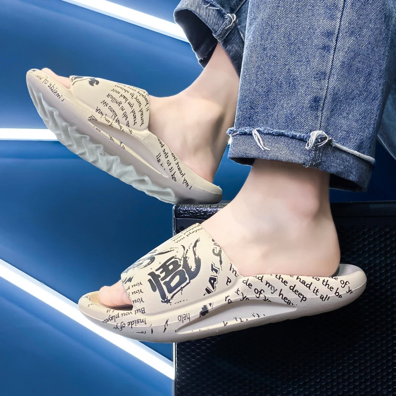 

2022 Summer Parent-child Shoes Ultra Light Ultra Soft Printed Indoor Outdoor Slippers Sandals Beach Luxury Comfortable Sandals