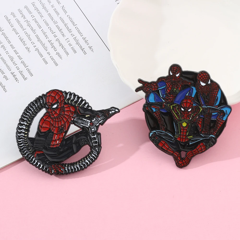 

Disney Superhero Spider Man Badge Brooches Avengers Marvel Pin Backpack Decoration Spiderman Accessories for Boys Gift Jewelry