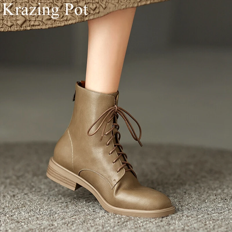 

Ботинки-челси из натуральной кожи, на толстом каблуке, на молнии сзади