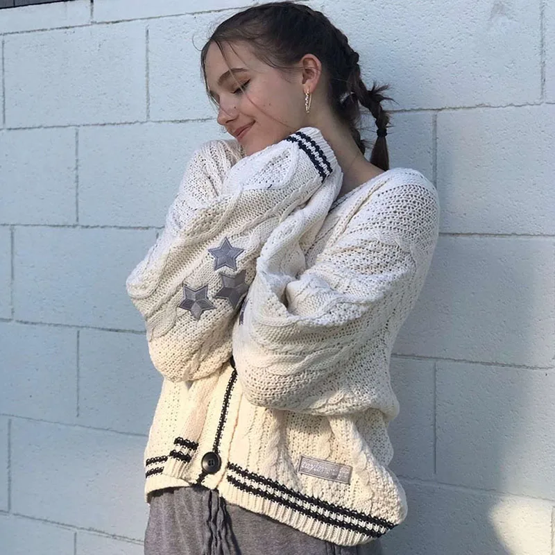 

Vintage Star Embroidery Knitted Cardigan Cute Button V Neck Coat Autumn Fashion Loose Sweater Y2k Aesthetics Long Sleeve Sweater