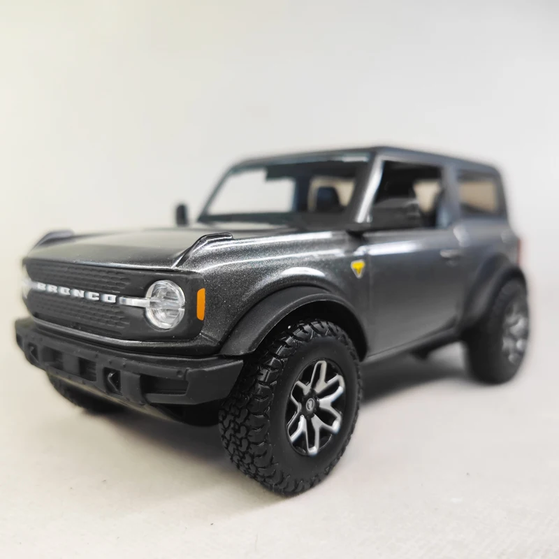 

Модель автомобиля Ford Bronco Raptor, литый под давлением, масштаб 1/24, коллекция статических украшений из сплава, модель игрушечного автомобиля из металла