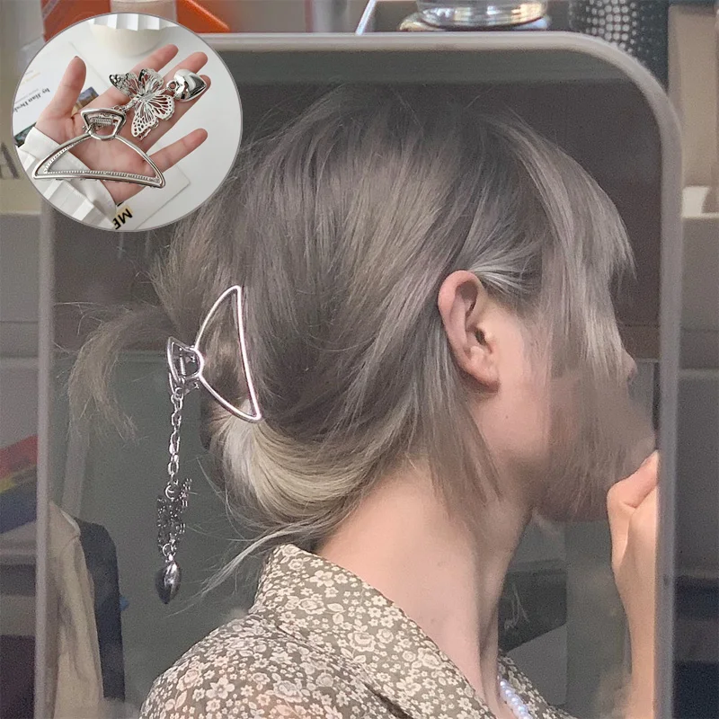 

2022 New Big Hair Claw Butterfly Metal Love Pendant Hair Clip Personality Fashion for Women Girl Hair Accessories Gift Headwear