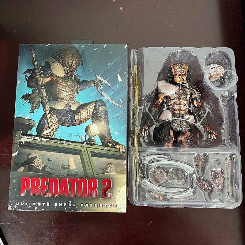 

Original NECA Figure Ultimate Snake Predator 2 Battle Drmaced Action Figure Model Toys Collection Doll Desktop Decor Present