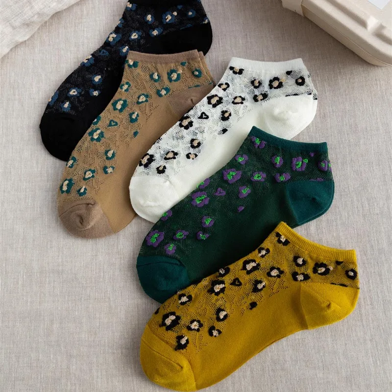 Носки женские хлопковые с леопардовым принтом пикантные дышащие в литературном