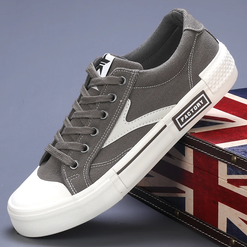 Рисунок 3 - Мужские парусиновые туфли с низким верхом