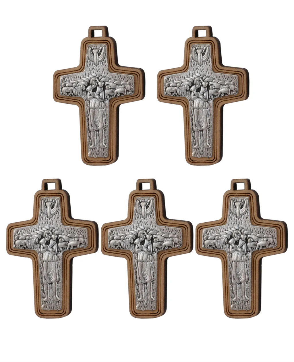 Золотой наперсный крест у священников. Крест батюшки. Православный наперсный крест. Крест папы франциска. Батюшка благословляет.