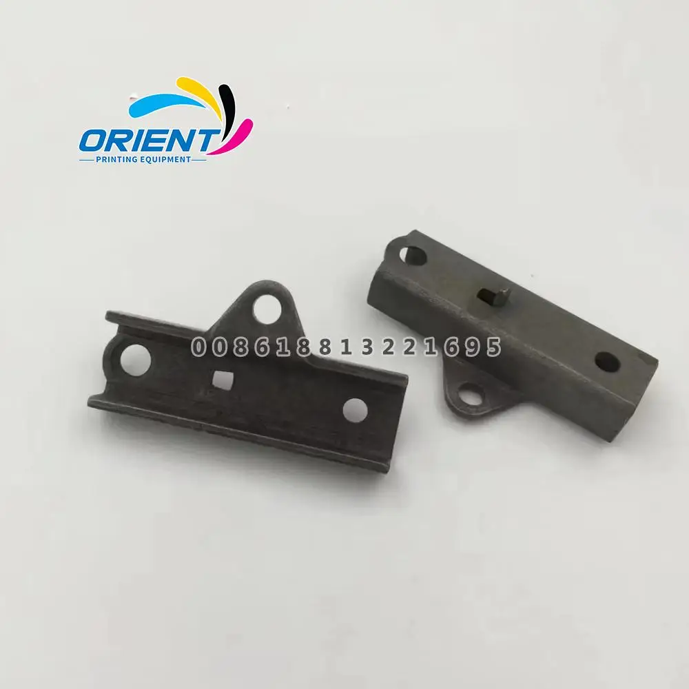 

2pcs 66.028.037 Guide For Heidelberg CD102 CX102 SM74 SX74 SM102 SX102 Guide Shaft Printing Machine Parts