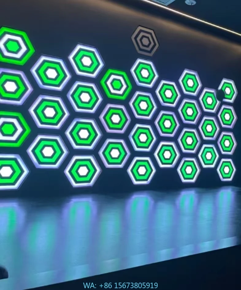 Фото Интерактивный игровой LED-модуль Super Grid 35x35 см для игр на реакцию, арены, лабиринтов и квест-комнат №1