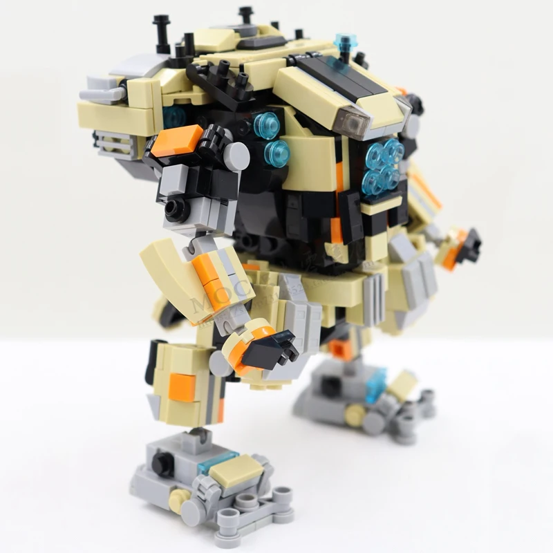 Детский конструктор Боевая война 15 см 626 деталей