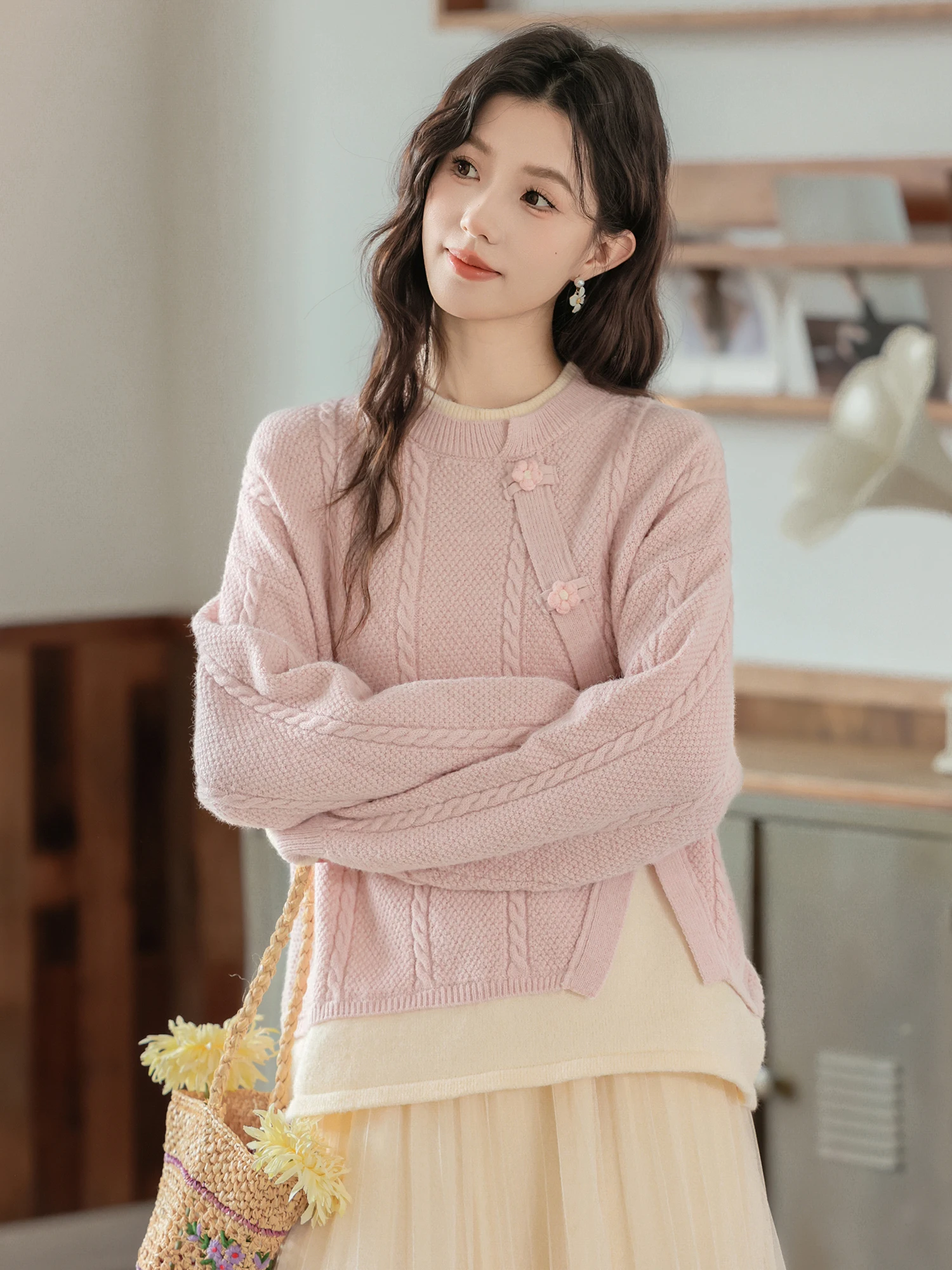 Qikaqi 2024 осенне-зимний новый свитер с круглым вырезом милый искусственный вязаный