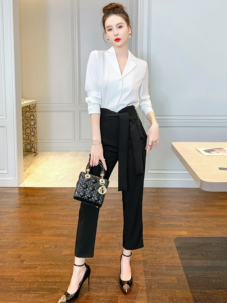 Женский деловой комплект из 2 предметов белая рубашка с длинным рукавом и черные