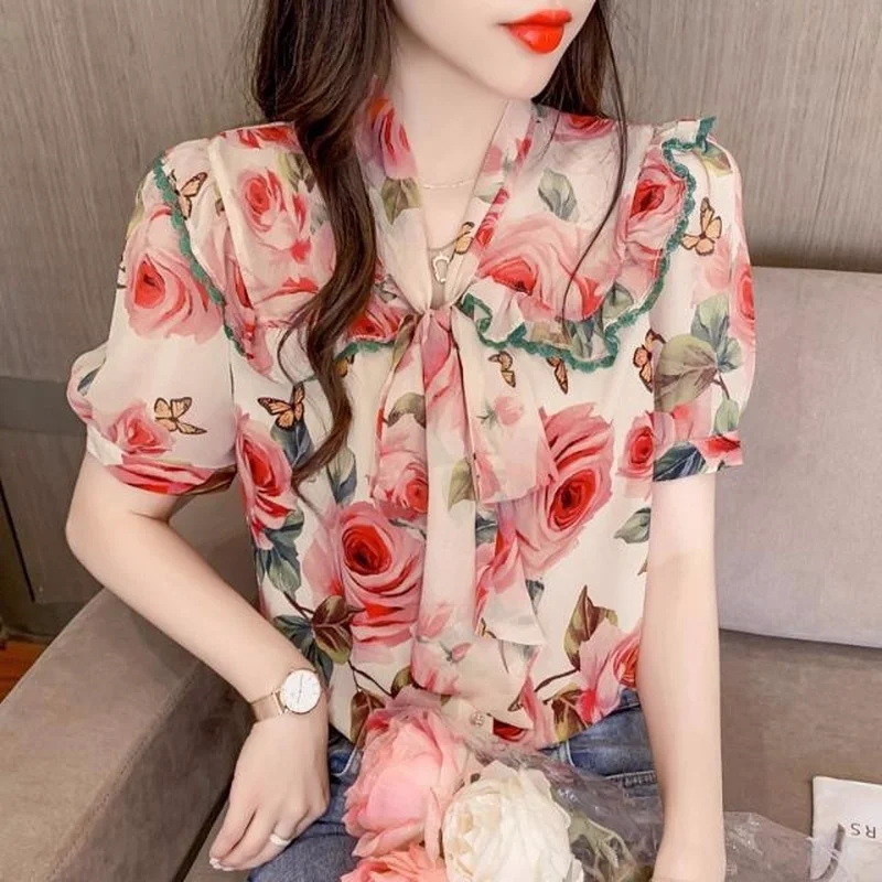 

Blouse Female 2022 Summer V -neck Print Korean Printed Design Sensory Vocal Wind Glip Shirt Short Sleeve Slender Chiffon Shirt