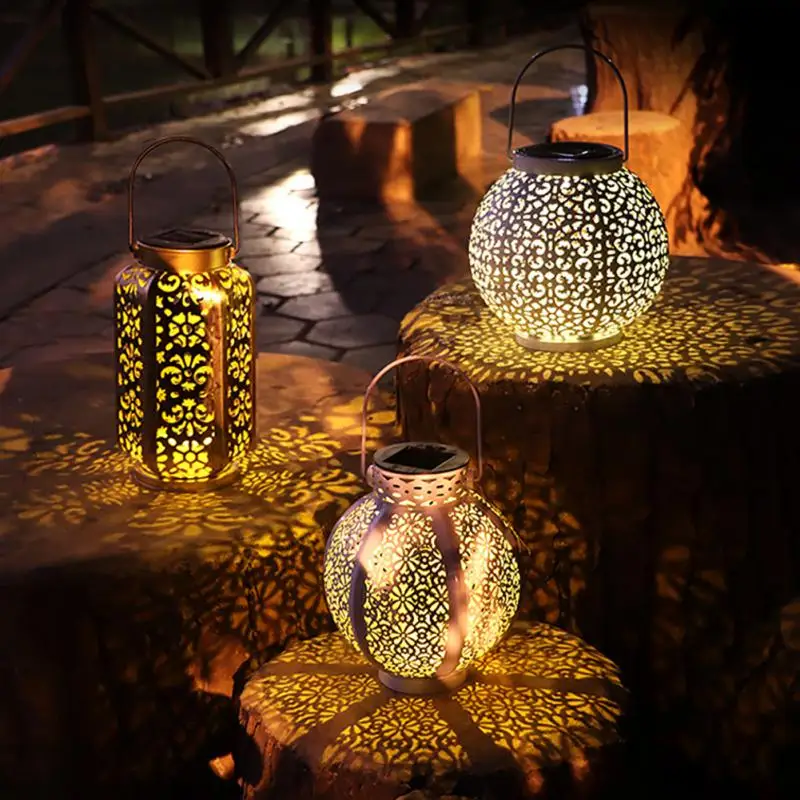 

Outdoor Solar Lamp Retro Hollow Lantern Light Solar LED Light Waterproof Hanging Projector Lamp Outdoor Garden Lawn Landscape