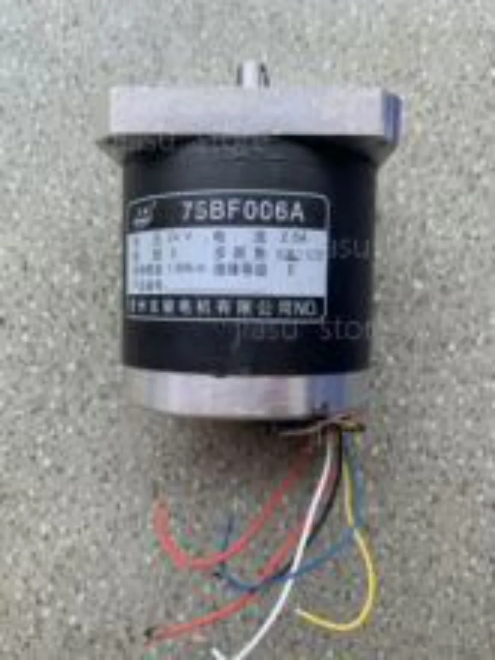 Фото Мотор для резки проволоки 75BF006, 5 фаз, 24В, 6 проводов, диаметр 8 мм, оригинальный продукт №2