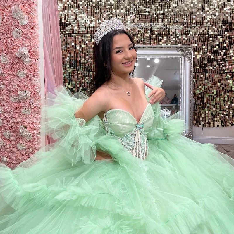 Мятно-зеленые платья Quinceanera принцессы с хрустальными бусинами многоуровневые