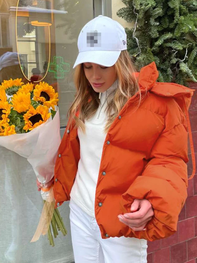 Winter Clothes Women 2023 New Style Solid Color Hooded Short Breadmaker Style Commuter Versatile Single Breasted Coat Streetwear