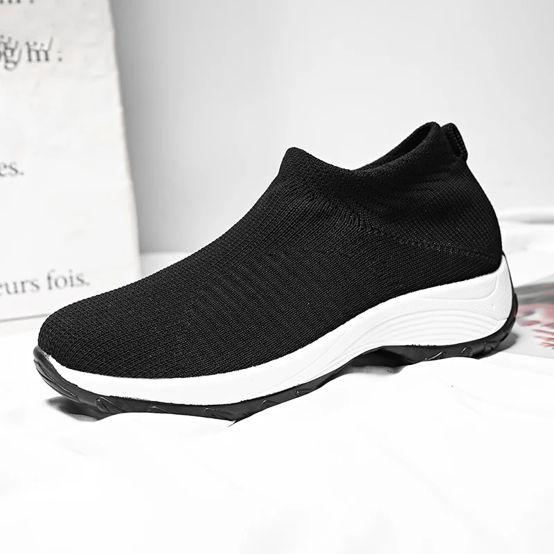 New Weave Slip on Women's Vulcanize Shoes Comfortable Mesh Soft Platforms Women Sneakers Outdoor Walking Light Women Flat Shoes